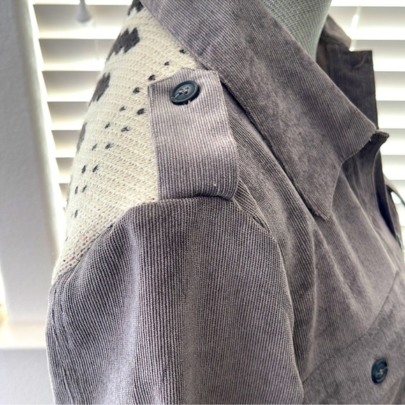 Stone Washed Contrast Aztec Shacket - Picture 4 of 7